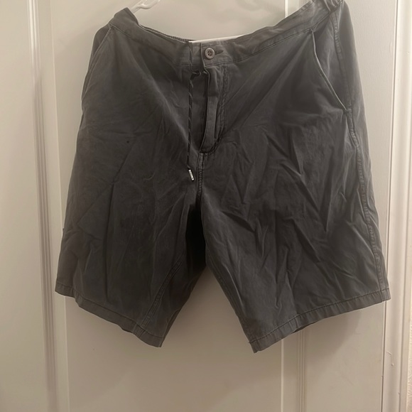 Hybrid shorts, king on the water with them - Picture 1 of 6